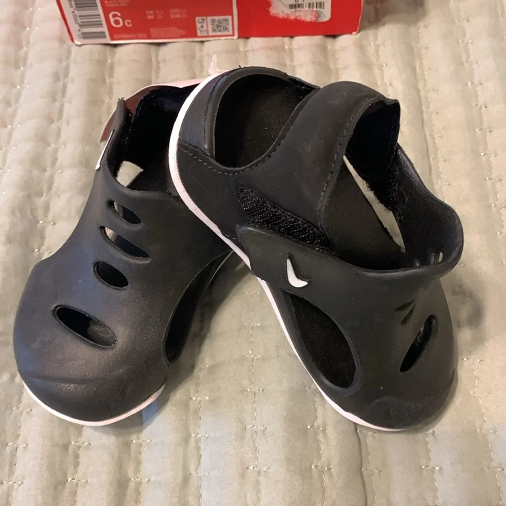 Nike Kids Black Sandal Shoes Size 6 Toddler NEW All occasions Easy on Comfort